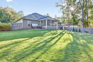 829 River Fall Dr, Jefferson, GA 30549 - Photo 45