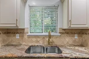 5250 Forest Downs Ln, Atlanta, GA 30349 - Photo 7