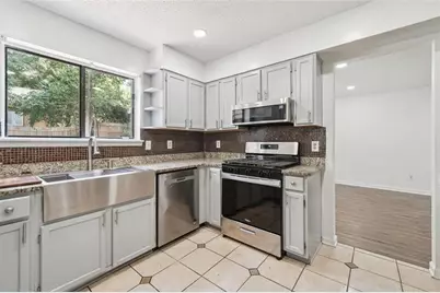 5320 Kelleys Creek Drive, Stone Mountain, GA 30088 - Photo 7