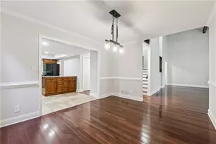 130 Lakeview Ridge W, Roswell, GA 30076 - Photo 17