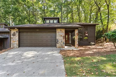 130 Lakeview Ridge W, Roswell, GA 30076 - Photo 1