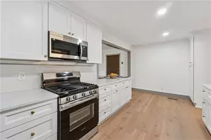 2010 Glenroy Dr SE, Smyrna, GA 30080 - Photo 11