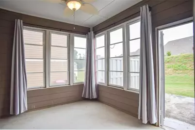 6616 Splashwater Drive, Flowery Branch, GA 30542 - Photo 9