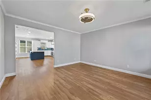 6616 Splashwater Dr, Flowery Branch, GA 30542 - Photo 9