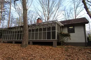 3730 Newport Dr, Gainesville, GA 30506 - Photo 7