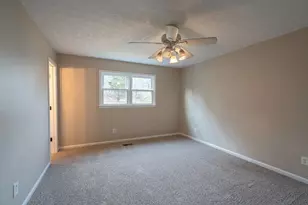 55 Clingstone Cir, Newnan, GA 30265 - Photo 11