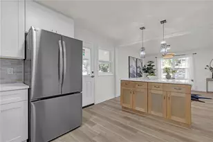 2418 Meadow Lark Dr, East Point, GA 30344 - Photo 11