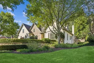 5318 Brooke Farm Dr, Dunwoody, GA 30338 - Photo 3