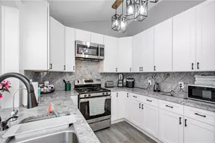 238 Knob Hill Dr, Locust Grove, GA 30248 - Photo 13