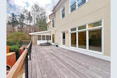 6709 Wooded Cove Court, Flowery Branch, GA 30542 - Photo 37