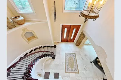 6709 Wooded Cove Court, Flowery Branch, GA 30542 - Photo 9