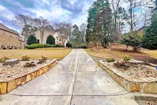 6709 Wooded Cove Ct, Flowery Branch, GA 30542 - Photo 3