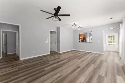 6247 Longleaf Drive, Hoschton, GA 30548 - Photo 9