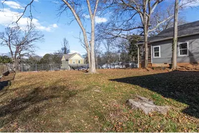 1871 E Farris Avenue E, East Point, GA 30344 - Photo 15