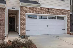 1026 King Iron Dr, Lawrenceville, GA 30045 - Photo 3