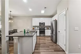 1062 Valley Rock Dr, Lithonia, GA 30058 - Photo 9