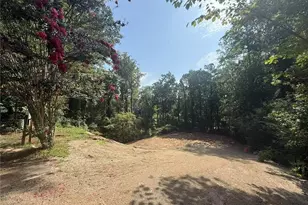 860 Mitsy Ridge Dr, Marietta, GA 30068 - Photo 1