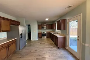 1326 Castleberry Dr, Buford, GA 30518 - Photo 11