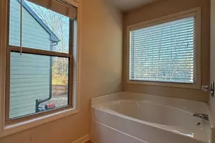 1326 Castleberry Dr, Buford, GA 30518 - Photo 17