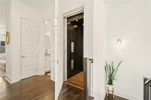 1801 Huntington Hills Ln NW, Atlanta, GA 30309 - Photo 9