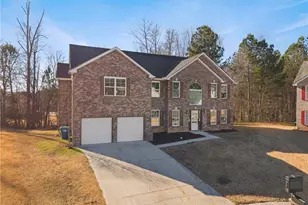 2462 Wrangler Dr SW, Atlanta, GA 30331 - Photo 5