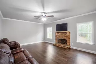 6219 Trojan Dr, Gainesville, GA 30506 - Photo 9