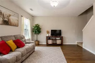 735 Walnut Creek Cir, Pendergrass, GA 30567 - Photo 3