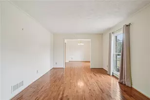 1315 Sanden Ferry Dr, Decatur, GA 30033 - Photo 5