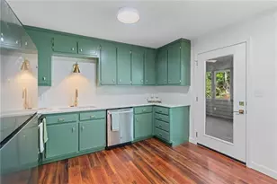 255 White Pines Dr, Alpharetta, GA 30004 - Photo 15