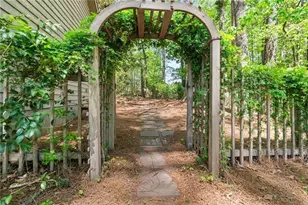 255 White Pines Dr, Alpharetta, GA 30004 - Photo 31