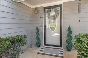 1221 Overton Dr, Lawrenceville, GA 30044 - Photo 5