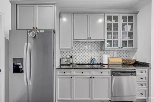 825 Highland Ln NE, Atlanta, GA 30306 - Photo 3