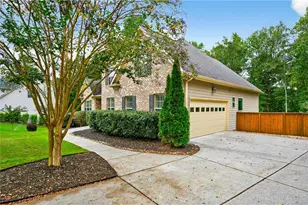 5250 Kendalls Way, Cumming, GA 30041 - Photo 5