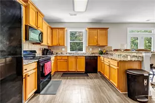 803 Baugh Springs Ln, Lawrenceville, GA 30044 - Photo 17