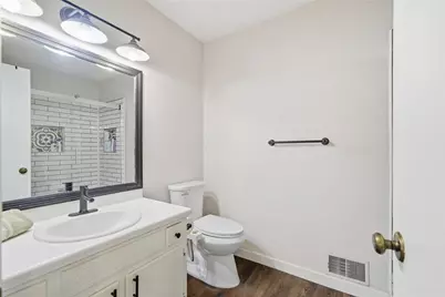 993 Medina Drive SW, Lilburn, GA 30047 - Photo 25