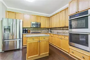 2058 Woodside Park Dr, Woodstock, GA 30188 - Photo 7