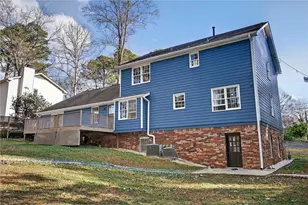 4673 Arrowhead Trail SW, Lilburn, GA 30047 - Photo 27