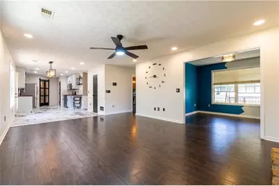 401 Crested View Drive, Loganville, GA 30052 - Photo 7