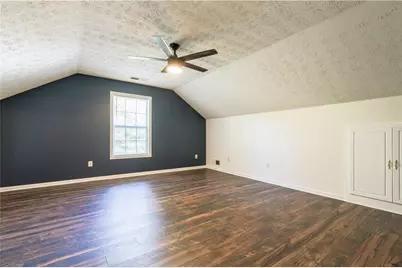 401 Crested View Drive, Loganville, GA 30052 - Photo 33