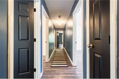 401 Crested View Drive, Loganville, GA 30052 - Photo 21