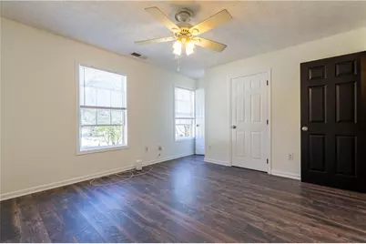 401 Crested View Drive, Loganville, GA 30052 - Photo 17