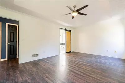 401 Crested View Drive, Loganville, GA 30052 - Photo 5