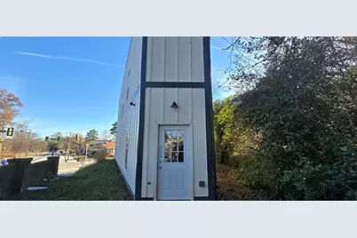 125 Laurel Avenue SW, Atlanta, GA 30314 - Photo 3