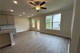 5621 Overview Dr, Flowery Branch, GA 30542 - Photo 9