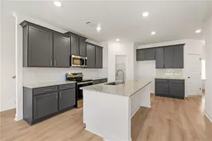 5621 Overview Dr, Flowery Branch, GA 30542 - Photo 7