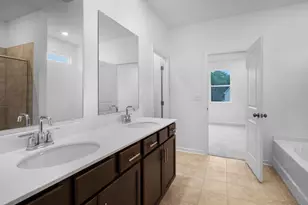 1714 Fawlocke Run, Loganville, GA 30052 - Photo 15