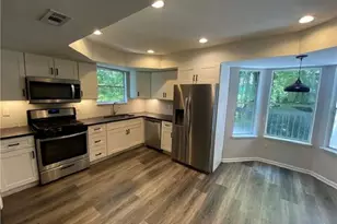 2675 Wildflower Ln, Snellville, GA 30039 - Photo 11