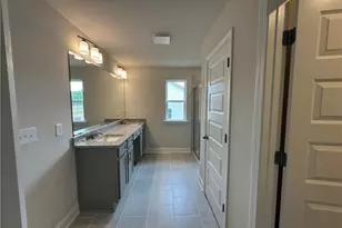 5611 Chickory Dr, Flowery Branch, GA 30542 - Photo 9