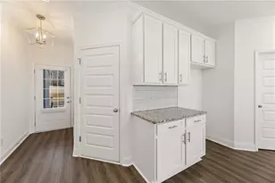 5611 Chickory Dr, Flowery Branch, GA 30542 - Photo 3