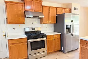 975 Brushy Creek Ct, Suwanee, GA 30024 - Photo 9